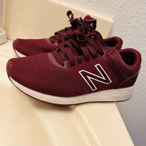 New Balance Tennis Shoes
